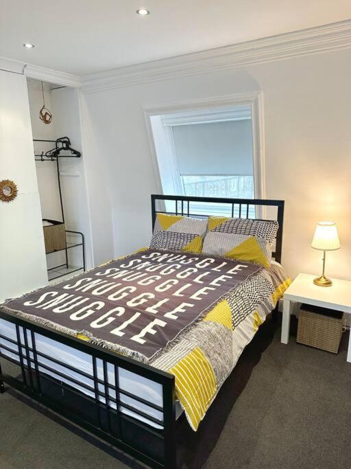 Central London Apartment - Ysabel Luaran gambar